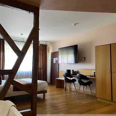 Auberge Des Moulins Pont-Les-Moulins Екстериор снимка
