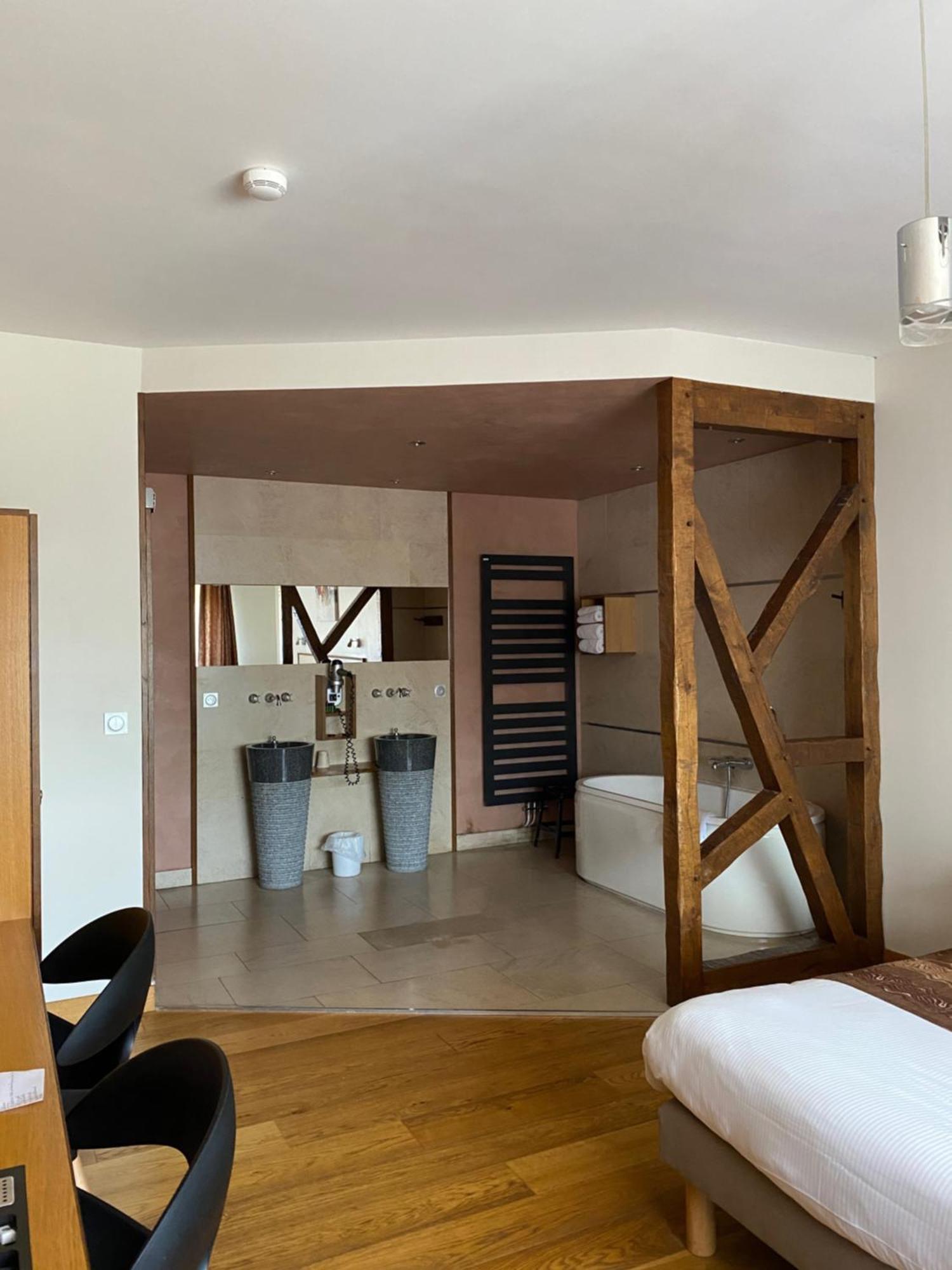 Auberge Des Moulins Pont-Les-Moulins Екстериор снимка